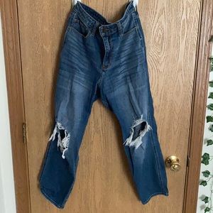 Hollister Ultra High Rise Mom Jeans